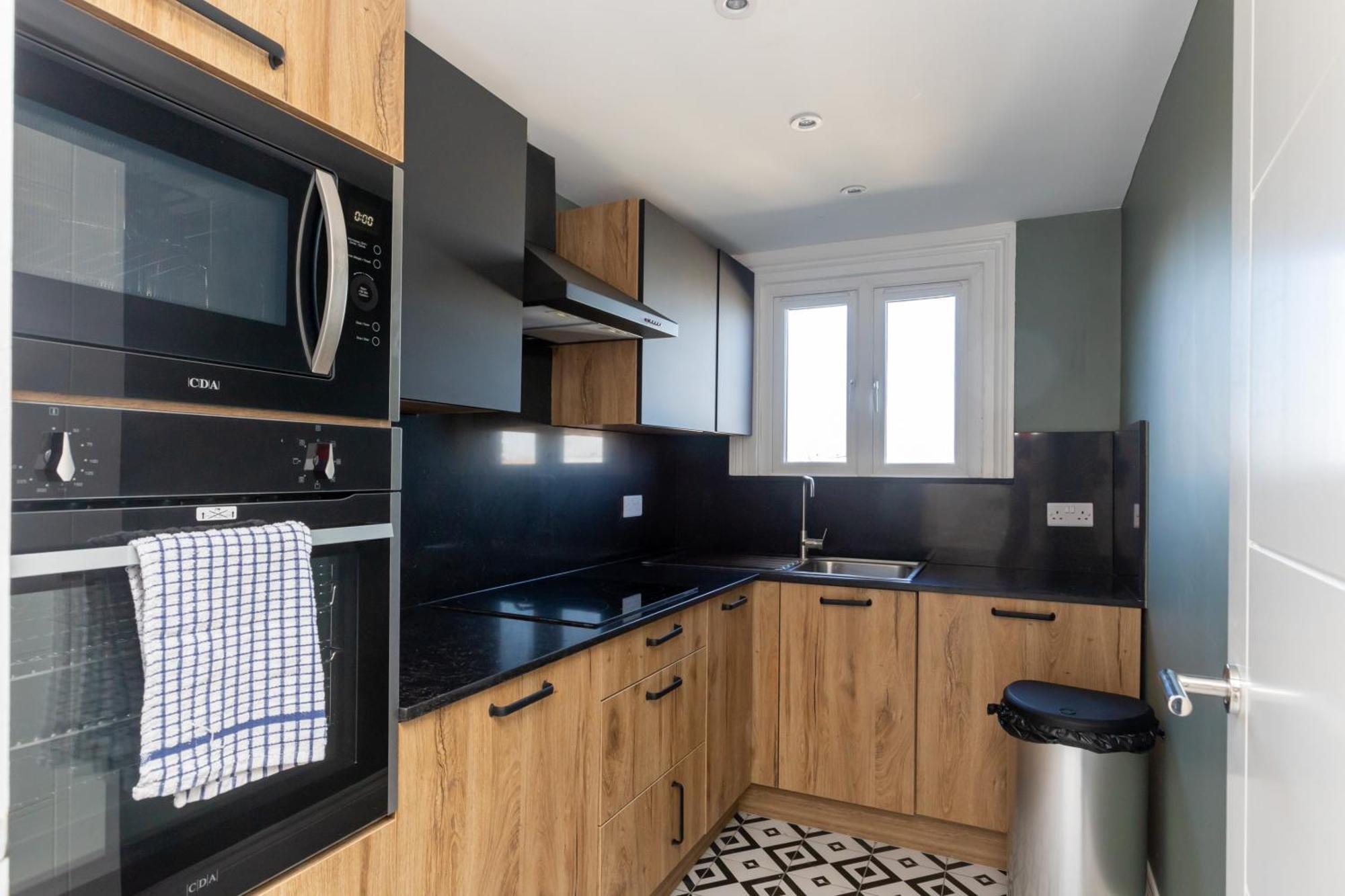Spacious & Pristine 2Bd Flat - Balham Lejlighed London Eksteriør billede