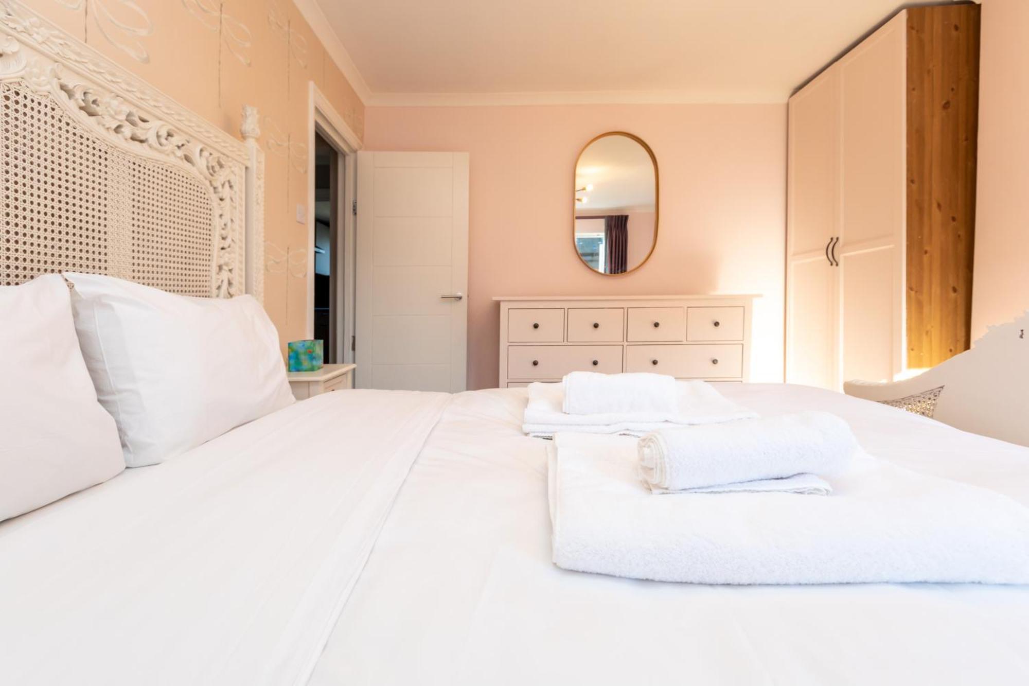 Spacious & Pristine 2Bd Flat - Balham Lejlighed London Eksteriør billede