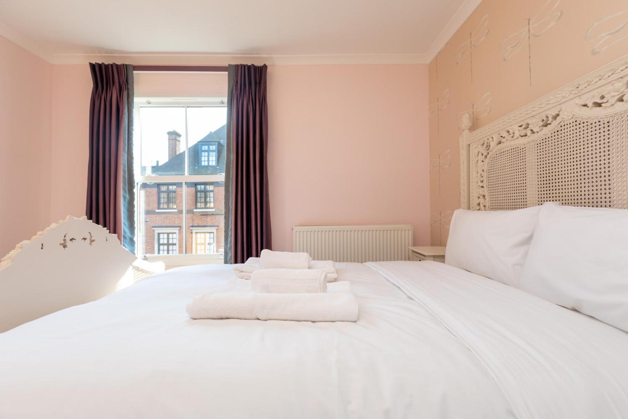 Spacious & Pristine 2Bd Flat - Balham Lejlighed London Eksteriør billede